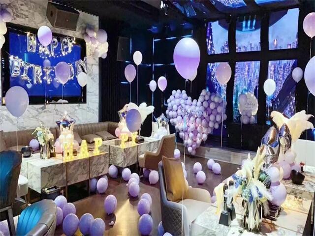 南京KTV模特高薪水招聘，穿着自由（会KTV夜总会南京本地最高档的夜总会招聘KTV急招模特）