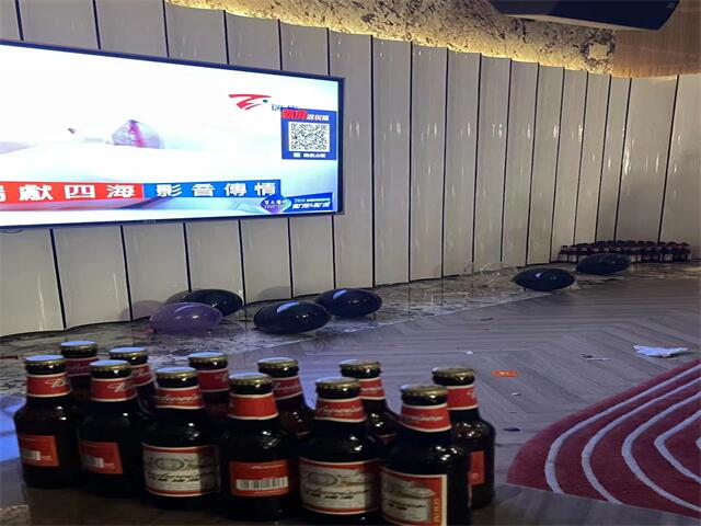 南京KTV模特高薪水招聘,穿着自由(悦榕会KTV南京ktv兼职招聘,不需要交任何费)(图1) 南京KTV模特高薪水招聘,穿着自由(悦榕会KTV南京ktv兼职招聘,不需要交任何费)(图1)